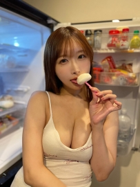 甘くてセクシーな隣のお姉さんタイプ。魅力的なFカップ、